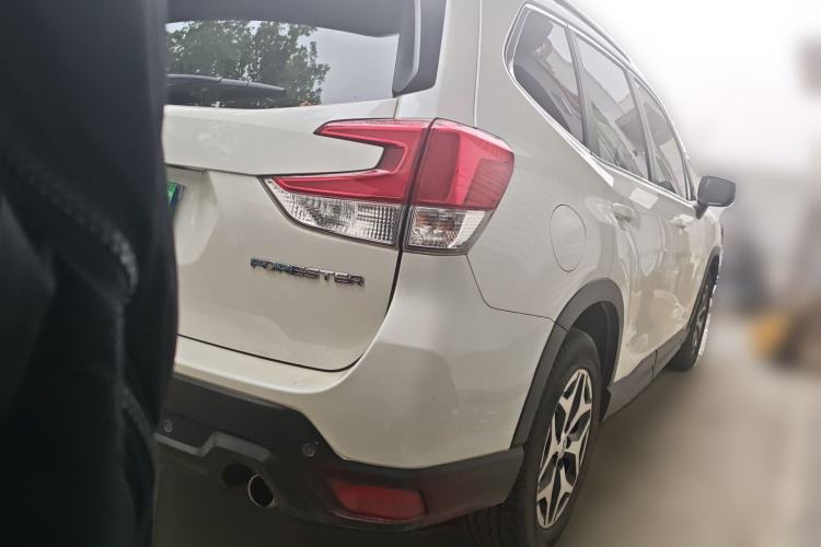 Used Subaru Forester 2019 2.0i Luxury Edition EyeSight Rear Right 45 Deg