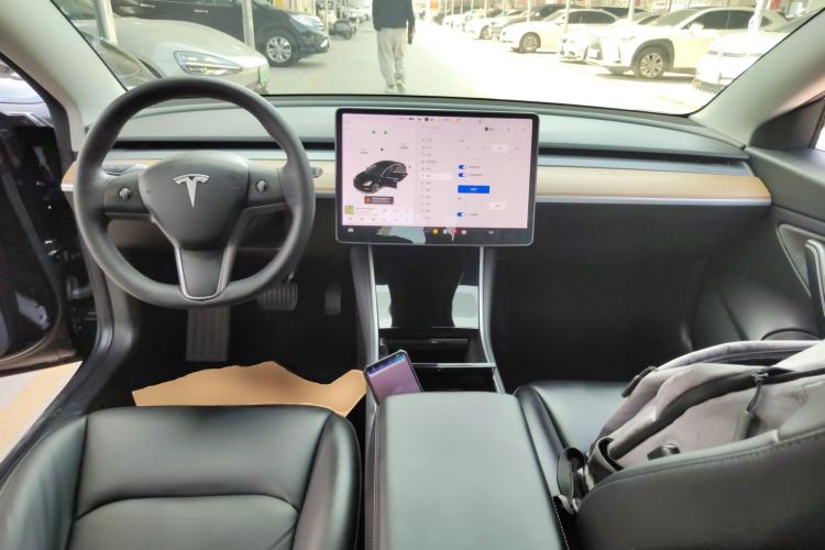 Used Tesla Model 3 2019 Long-Range Rear-Wheel-Drive Version