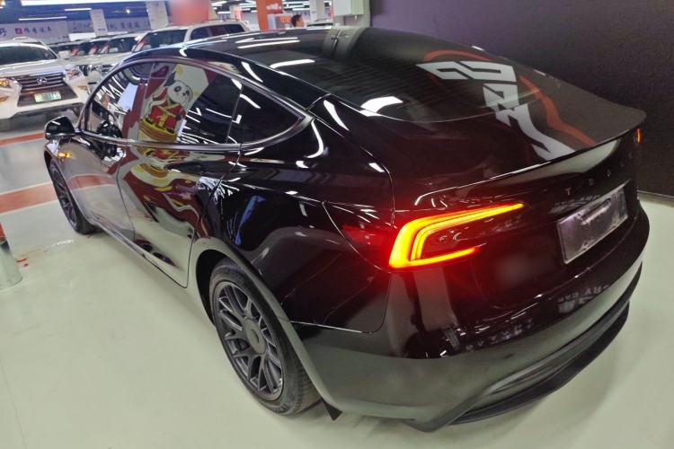 Used Tesla Model 3 2023 Rear-Wheel-Drive Version Exterior 2