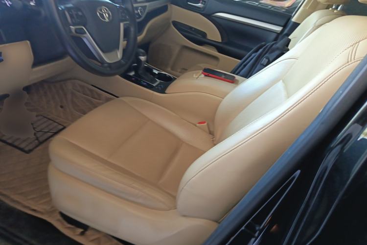 Used Toyota Highlander 2018 2.0T Four-Wheel Drive Prestige Version 7 Seats China VI Standard
