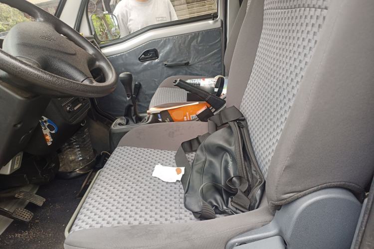 Used Wuling Zhiguang Small Truck 2023 1.5L Double-Cab LAR Left Front Seat