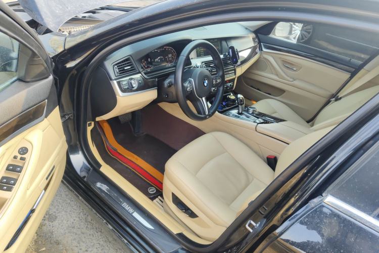 Used BMW 5 Series 2013 525Li Luxury Model