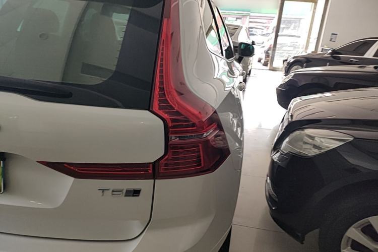 Used Volvo XC60 2020 T5 4x4 Smart Luxury Edition
