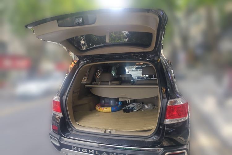 Used Toyota Highlander 2012 2.7L Two-Wheel Drive 5-Seater Sport Edition