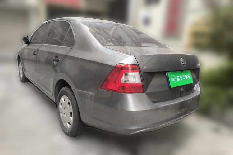 Used Skoda Rapid 2015 1.4L Manual Enjoyment Model