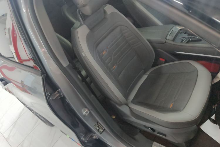 Used Ford Edge 2023 Ford Explorer L 2.0T EcoBoost Four-Wheel Drive 7-Seater Supreme Model Right Front Seat