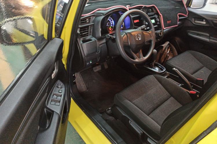 Used Honda Fit 2016 1.5L LXS CVT Comfort Sunroof Version Driver Seat