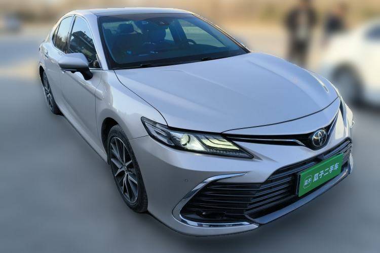Used Toyota Camry 2021 2.5G Luxury Edition Front Right 45 Deg