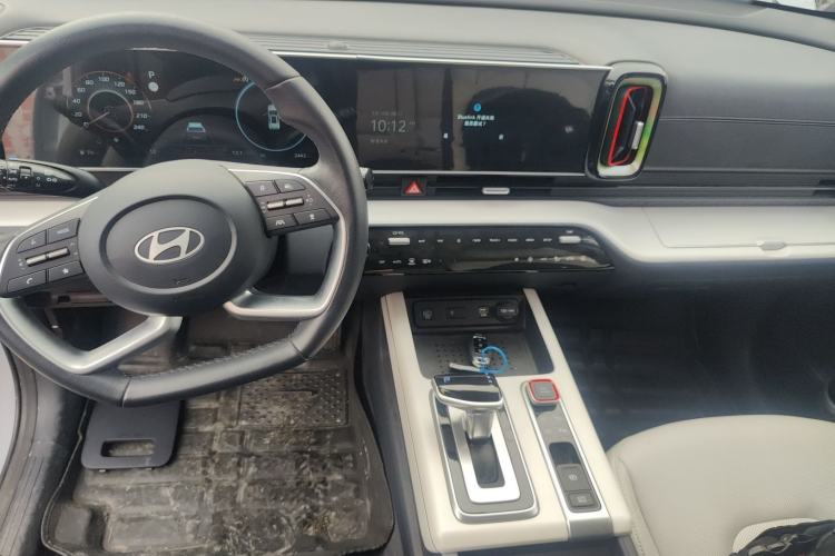 Used Hyundai ix35 2023 Musso 2.0L Flagship Edition TOP