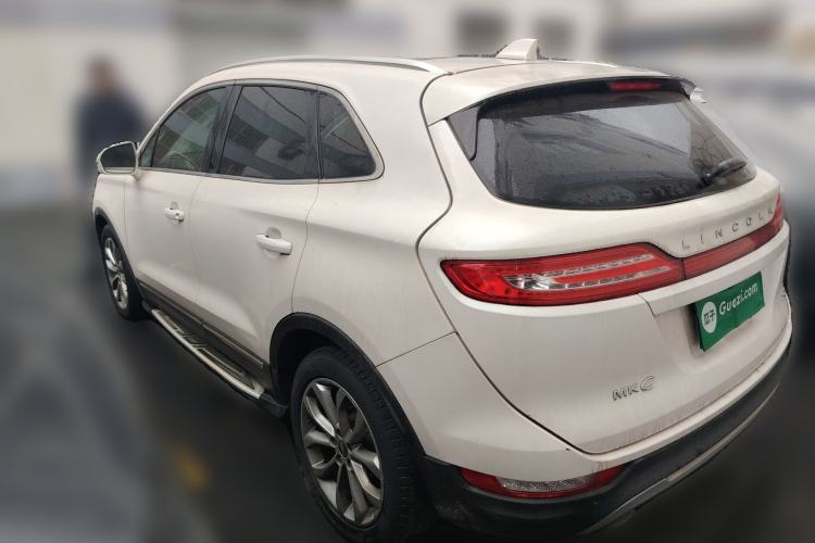 Used Lincoln MKC 2017 2.0T Two-Wheel-Drive Luxury Edition Rear Left 45 Deg