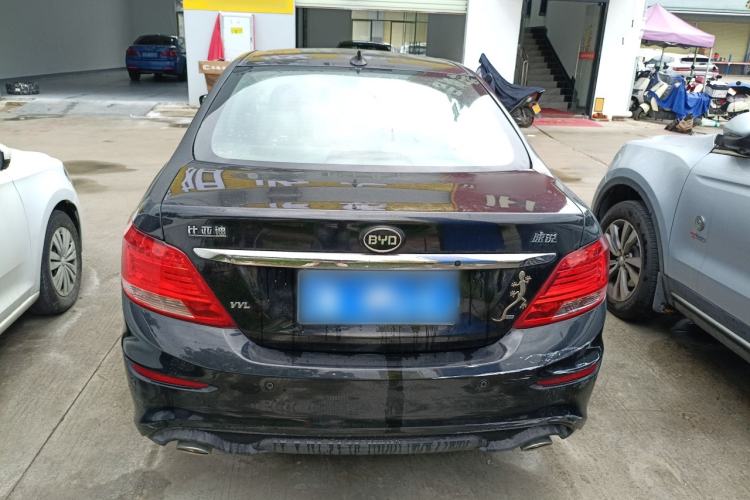 Used BYD Surui 2015 Revised Version 1.5L Manual Luxury Edition
