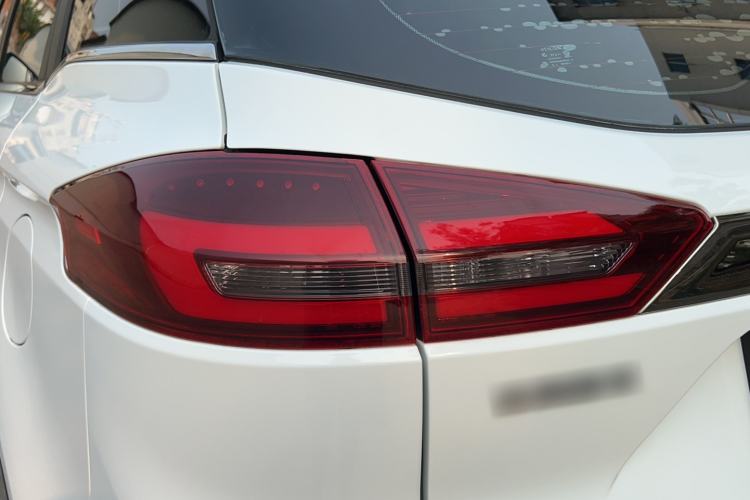 Used Geely Auto Emgrand X7 Sport 2020 1.8TD DCT Two-Wheel Drive Smart Connect 4G-Enabled Version