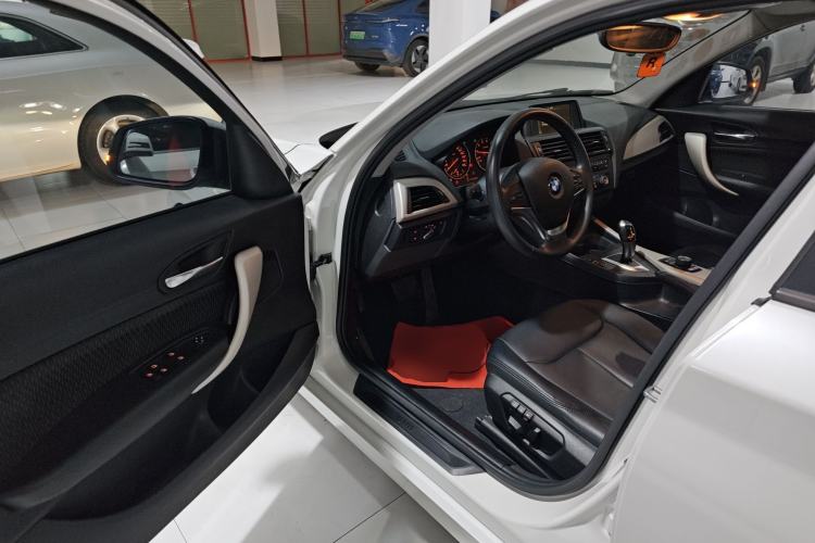 Used BMW 1 Series 2013 Facelifted 118i Leading Edition Driver Seat