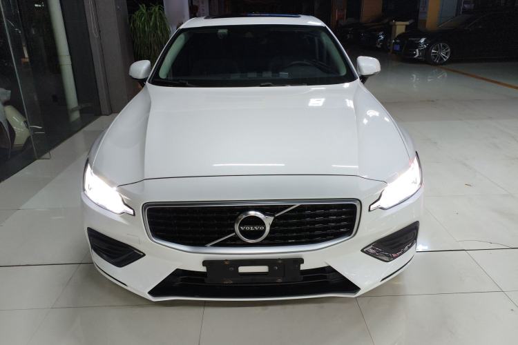 Used Volvo S60 2021 T4 Zhiyuan Luxury Edition