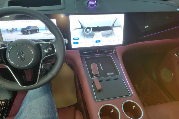 Used Hima AITO M8 2025 Extended-Range Max+ Version 53.4 kWh 6-Seater Edition