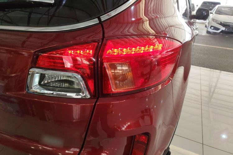 Used Bestune X80 2013 2.0L automatic comfort version
