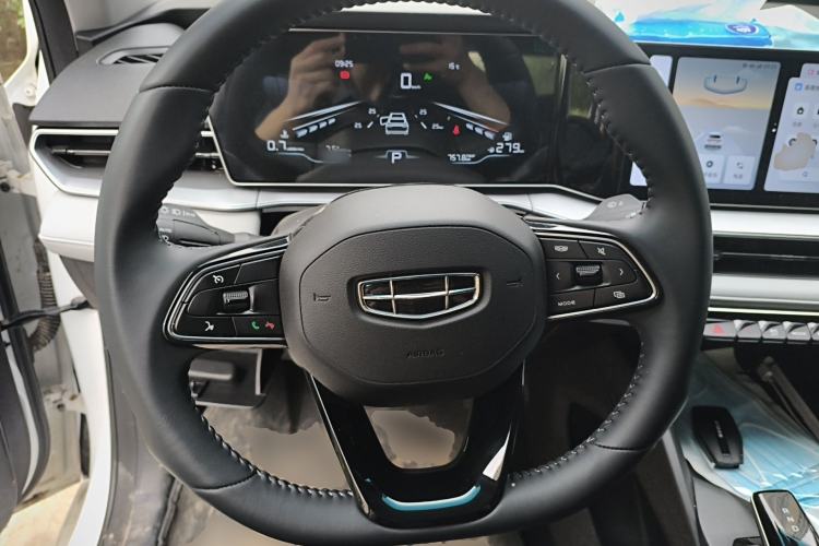 Used Geely Auto Binray 2024 Binrui COOL 1.5T DCT Champion Edition Steering Wheel