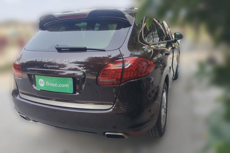 Used Porsche Cayenne 2014 Cayenne Platinum Edition 3.0T Rear Right 45 Deg