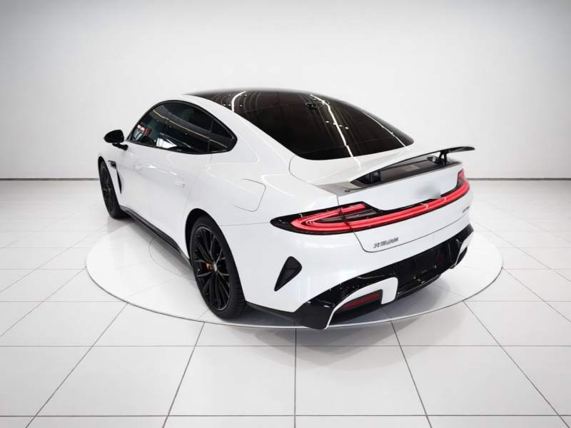 Used Xiaomi Auto SU7 2024 Four-Wheel Drive Ultra-Long Range Advanced Intelligent Driving Max Edition — 4