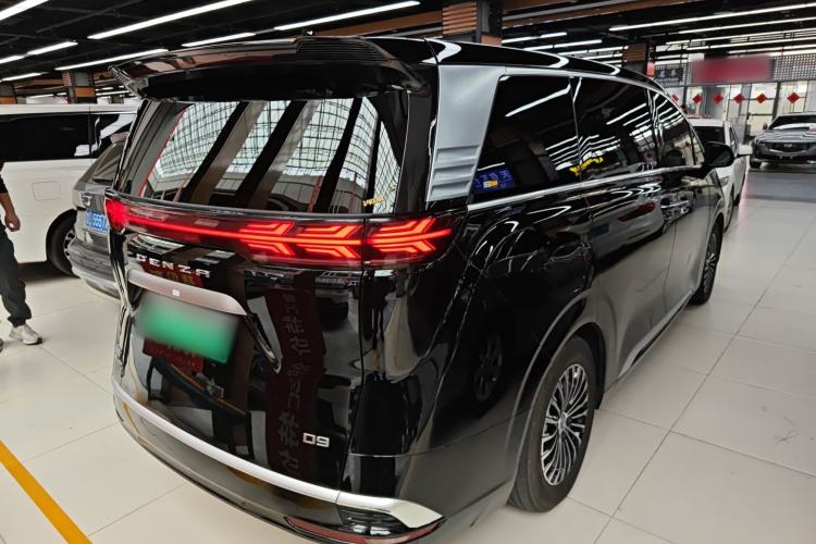 Used Denza D9 2022 DM-i 970 Four-Wheel Drive Prestige Model Rear Right 45 Deg