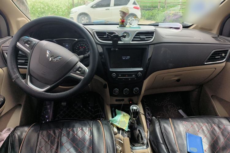 Used Wuling Hongguang 2016 1.5L S1 Deluxe Model China V-standard Center Console