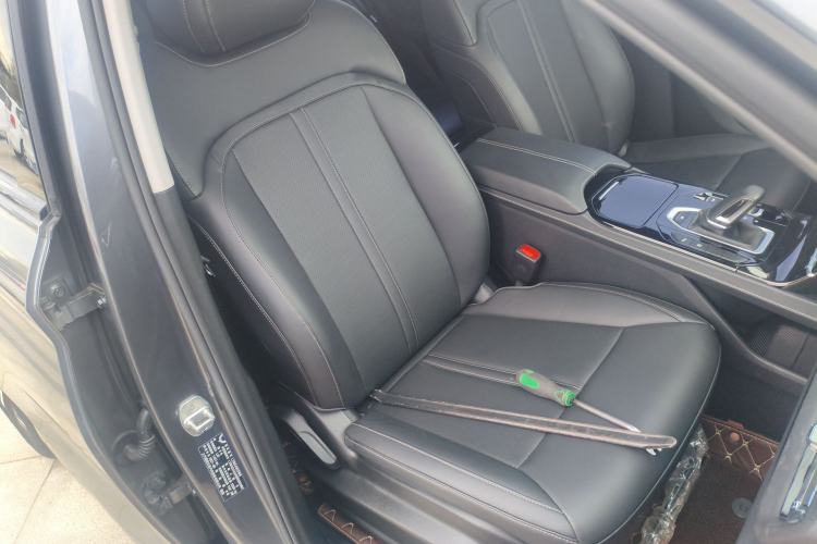 Used Wuling Victory 2020 1.5T CVT Flagship Edition Right Front Seat