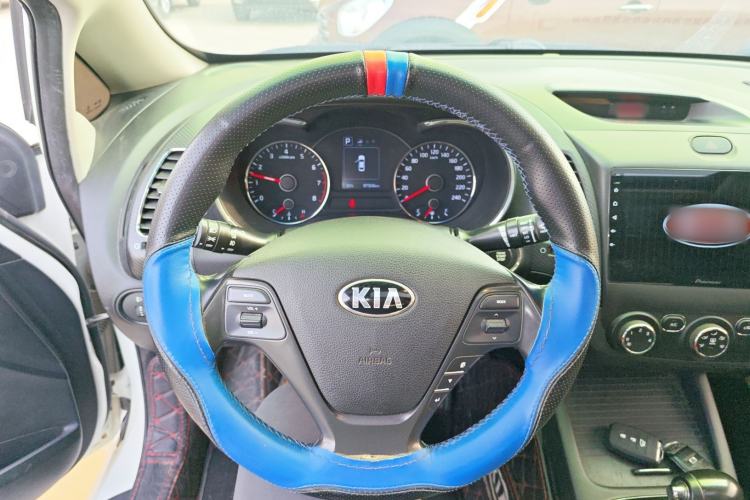 Used Kia K3 2016 1.6L Automatic GLS Steering Wheel