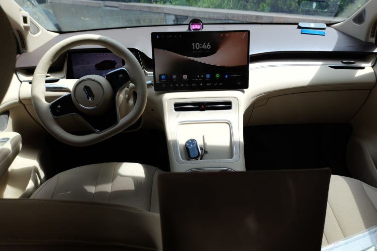 Used Hima H5 2025 Model Pure Electric Max Long Range Center Console