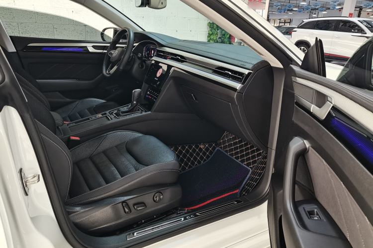 Used Volkswagen FAW-Volkswagen CC 2023 380TSI Striking Edition
