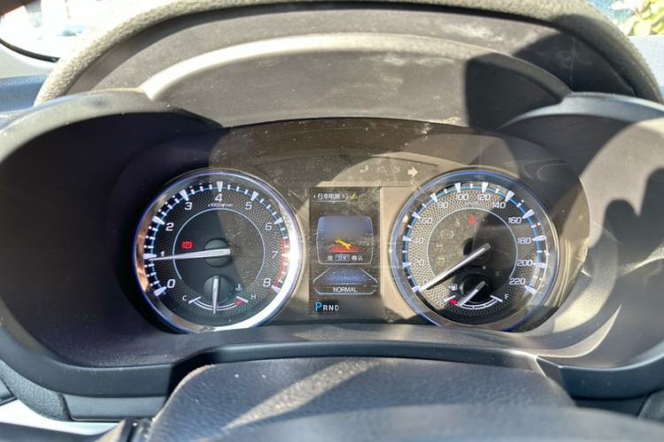 Used Changan CS95 2017 2.0T Two-Wheel Drive Zhitu Edition