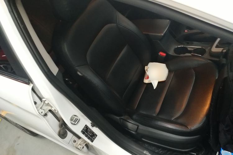 Used Hyundai Elantra (6th Generation / Lingdong) 2016 1.6L Automatic ZhiXuan – Elite Version Right Front Seat