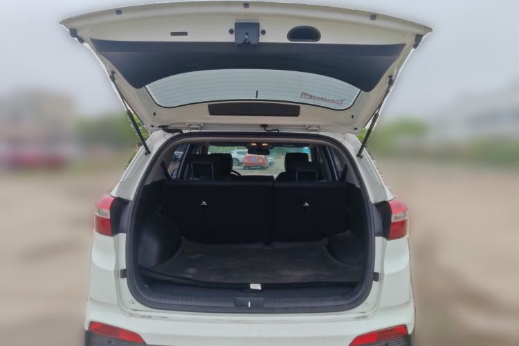 Used Hyundai ix25 2015 1.6L Automatic Two-Wheel Drive Smart GLS Trim Trunk