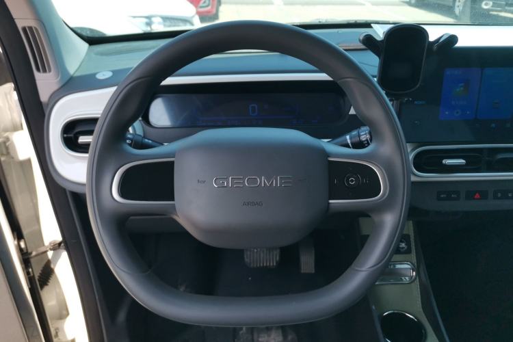 Used Geely Galaxy Panda 2025 210 km – Yuanqi Bear
