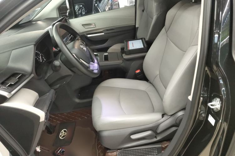 Used Toyota Granvia 2024 2.5L Hybrid Comfort Edition Left Front Seat