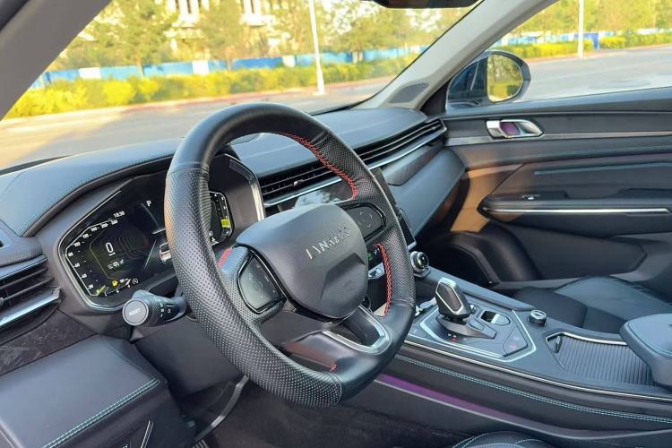 Used Lynk & Co 05 2020 2.0TD Two-Wheel Drive Shine Halo