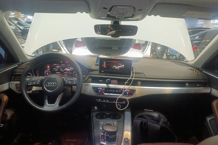 Used Audi A4L 2018 30th Anniversary Edition 40 TFSI Fashion Model