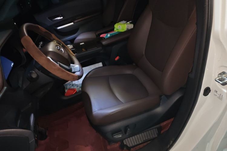 Used Toyota Granvia 2024 2.5L Hybrid Prestige PLUS Four-Wheel Drive Version Left Front Seat