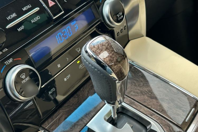 Used Toyota Alphard 2021 Dual-Motor 2.5L Premium Edition