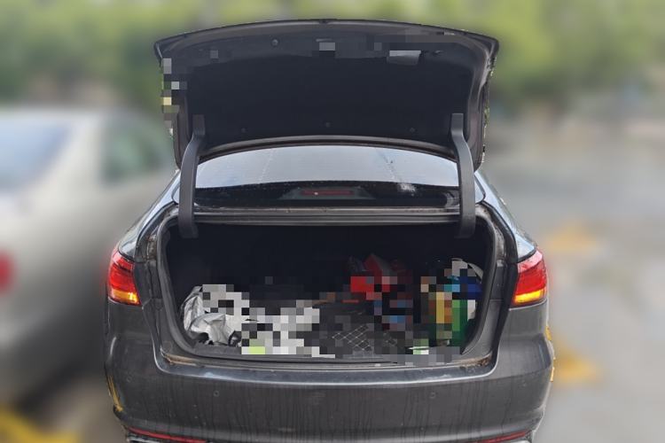 Used CHANGAN Ruicheng CC 2021 Blue Whale Edition 1.5T DCT Prestige Model Trunk