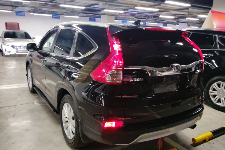 Used Honda CR-V 2016 2.0L Two-Wheel Drive Classic Edition