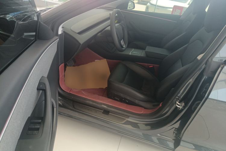 Used Tesla Model 3 2023 Rear-Wheel-Drive Version
