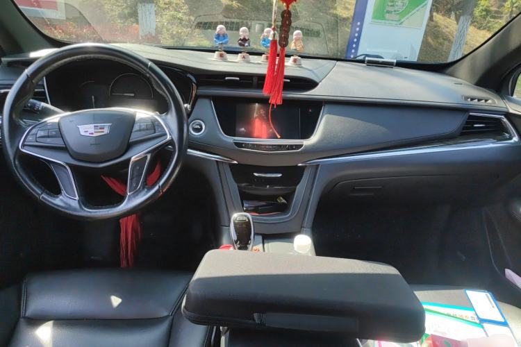 Used Cadillac XT5 2018 28E Four-Wheel Drive Tech Version