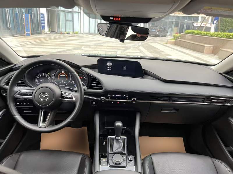 Used Mazda 3 Axela 2022 2.0L Automatic Zhiya Edition — 9