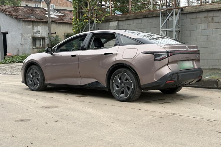 Used Toyota bZ3 2023 616 km Long-Range Premium