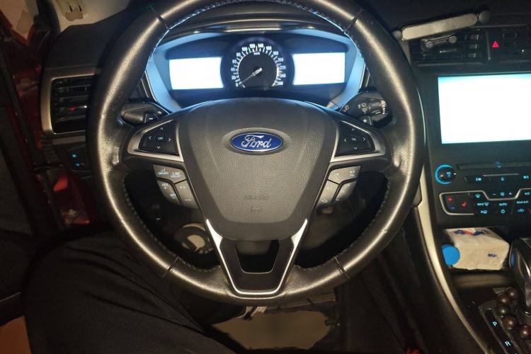 Used Ford Mondeo 2013 2.0L GTDi 200 Luxury Model