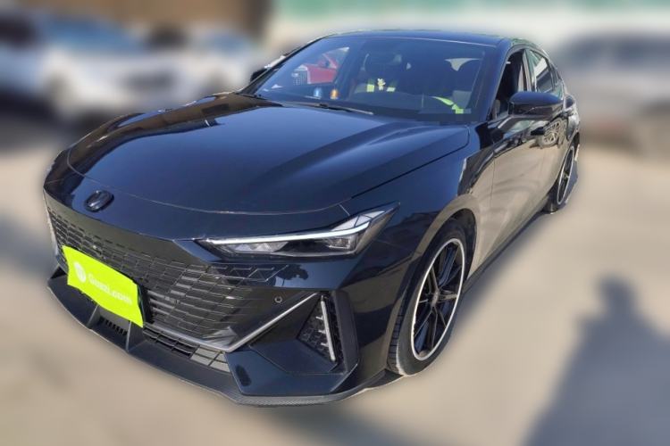 Used Changan UNI-V 2022 1.5T Prestige Version