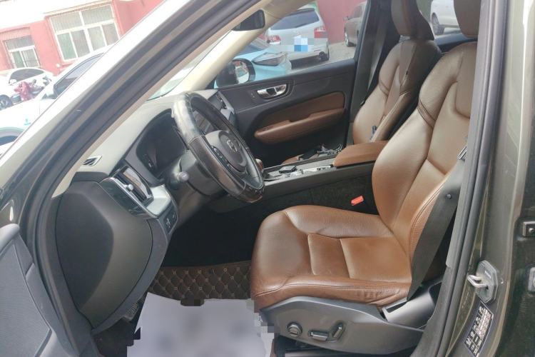Used Volvo XC60 2020 T5 4x4 Zhiyi Luxury Edition
