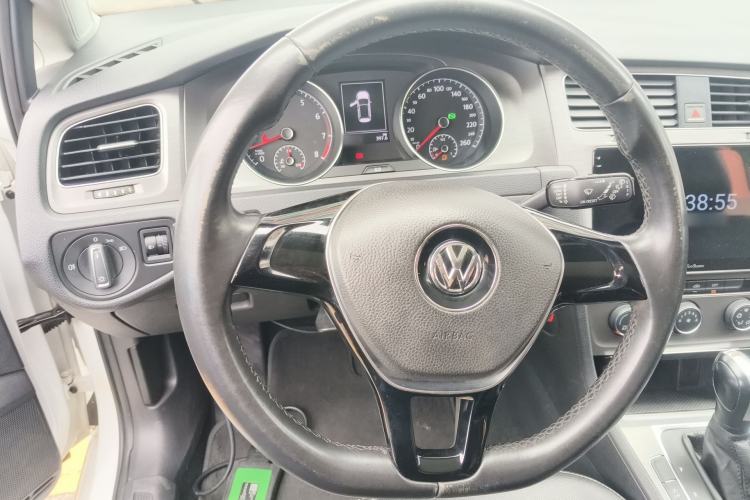 Used Volkswagen Golf 2016 180TSI Automatic Comfort Model Steering Wheel