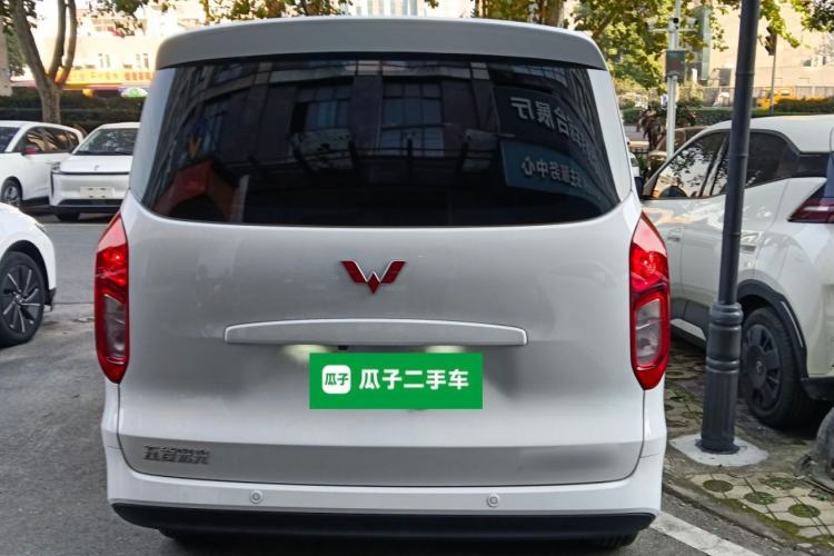 Used Wuling Hongguang New Energy 2025 Extended-Range Hybrid 50KM Comfort Version
