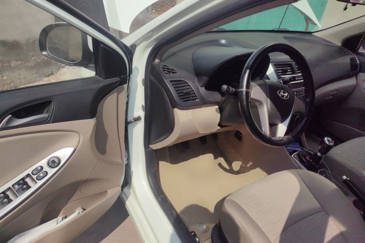 Used Hyundai Verna (older generation) 2016 1.4L Manual Fashion GS
